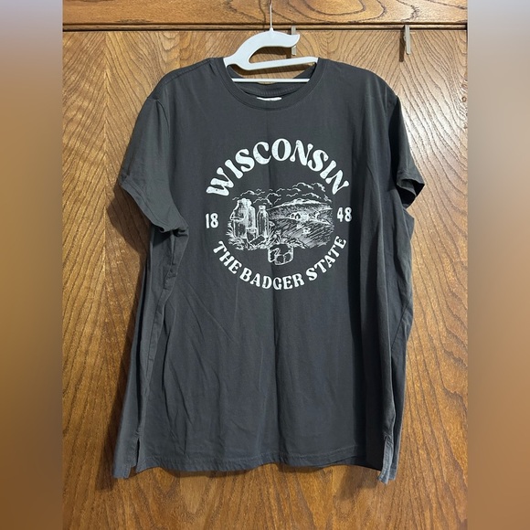 Maurices 1X Wisconsin relaxed fit graphic tee - Picture 4 of 5